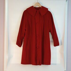 ⭐️ Vintage red velvet coat from the 50's! very warm and comfy⭐️